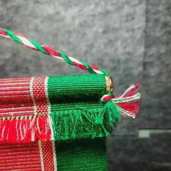 Holiday Wall Hanging PEACE Vintage Red/ Green 16"L x 5.5"W Made In GUATAMALA - Picture 5 of 9